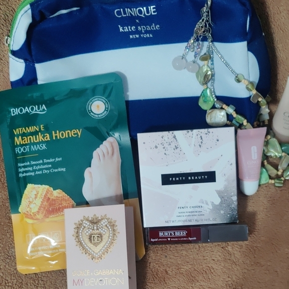 Clinique Blue and White Cosmetic Bag with Beauty Products - Picture 2 of 11